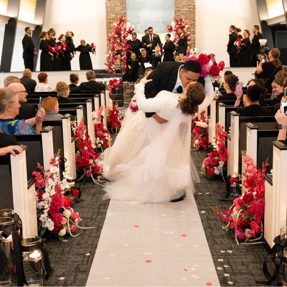 Meet your Posher, Erica - Picture 4 of 4